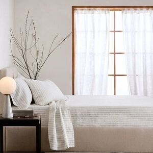 QUINCE EUROPEAN SHEET SET KING SIZE NWT  Bedding Set